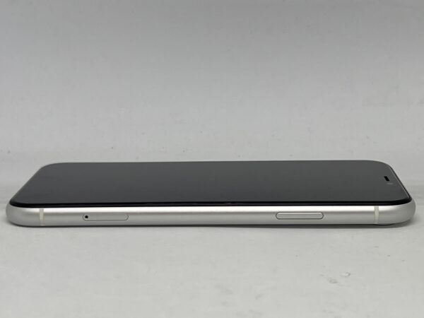 IPHONE XR WHITE 128GB ZÁRUKA - VEĽMI PEKNÝ STAV - Image 2